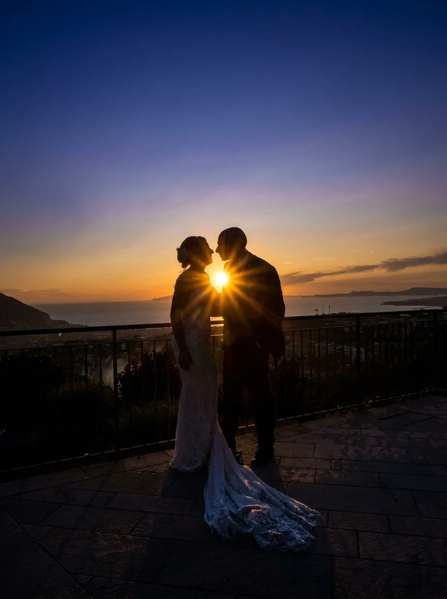 Sposi al tramonto, fotografia di matrimonio