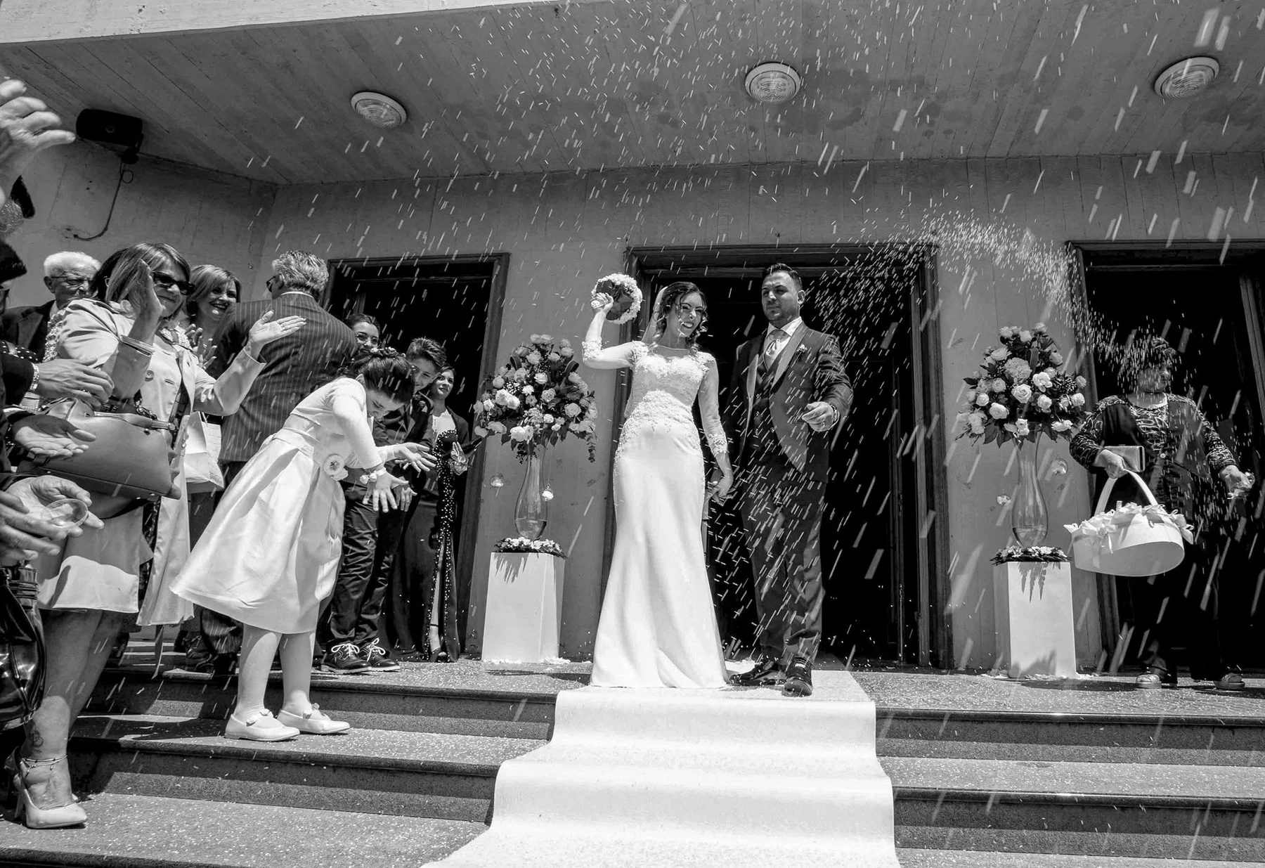 Uscita degli sposi, reportage di matrimonio